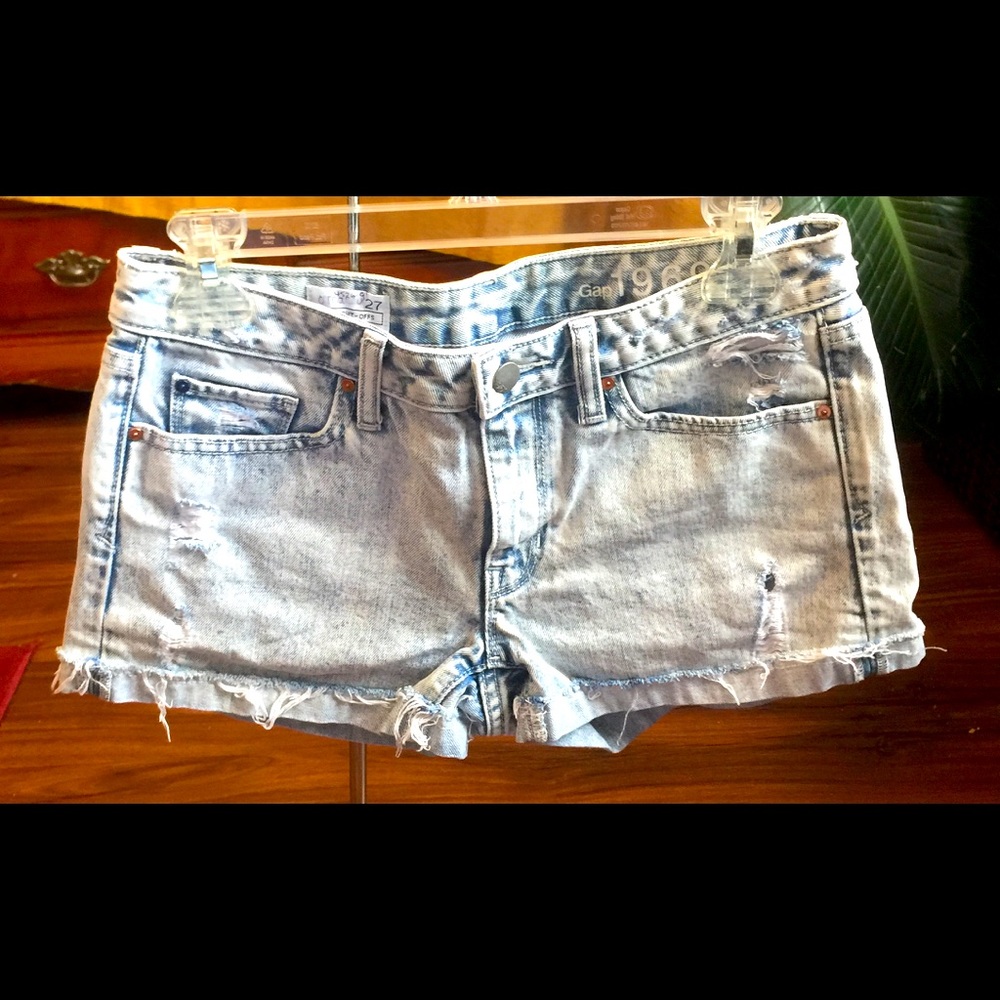 Gap1969 Women jean shorts size 27